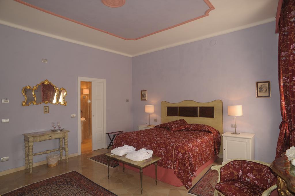 Relais Al Bel San Domenico Bed and Breakfast Alba  Camera foto